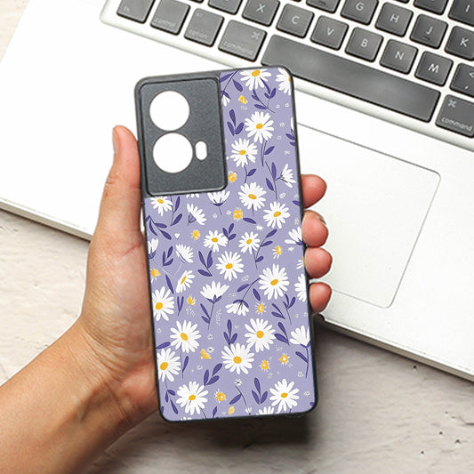 Lavender Daisies metal back case for Motorola G85